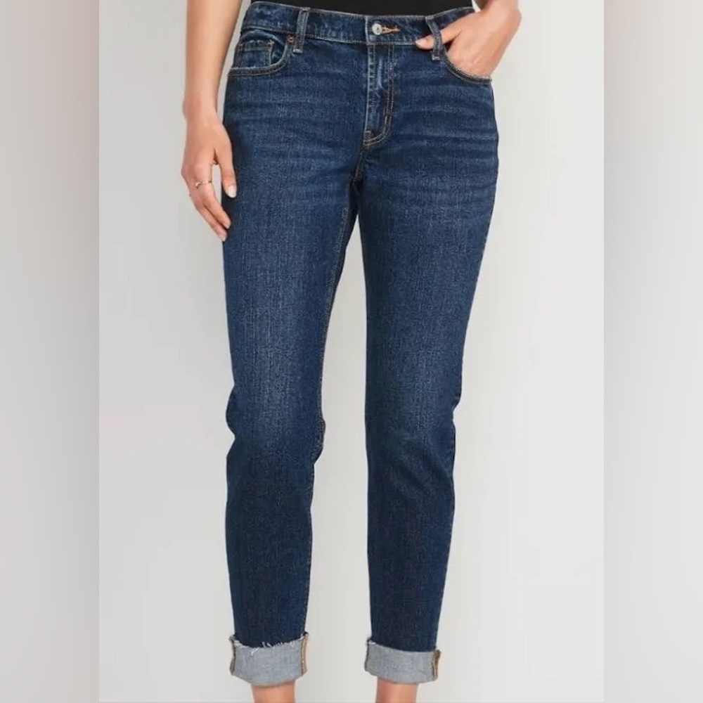 Old Navy - low rise Boyfriend Jeans - 18